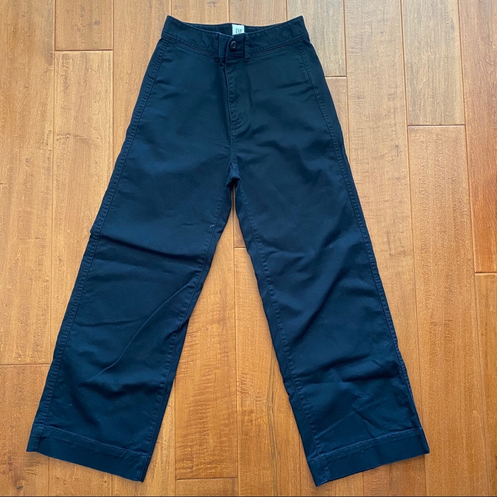 Gap size 0 High Waist Wide Leg Cropped (Used)